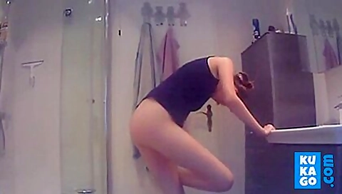 Candid-teen 18+ In Bathroom Sept 2016