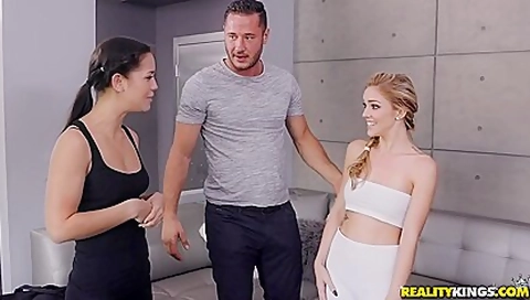 Kali Shares Boyfriends Cock With Sexy Masseuse - Danny Mountain, Kali Roses And Alina Lopez